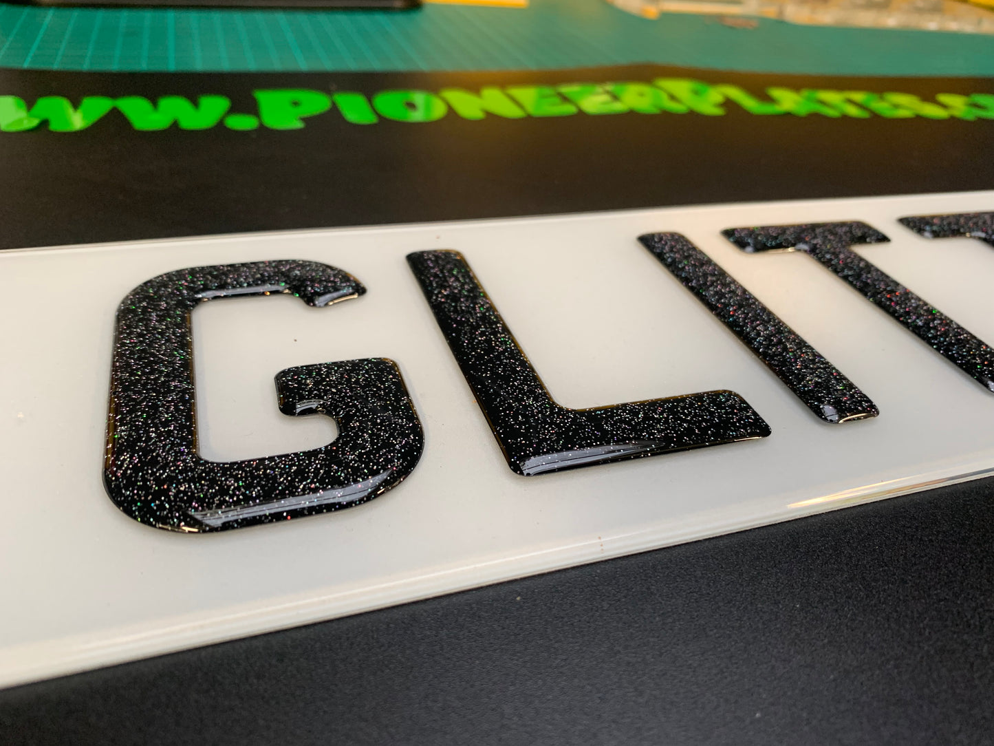 Glitter 3D Gel Show Number Plate SHORT